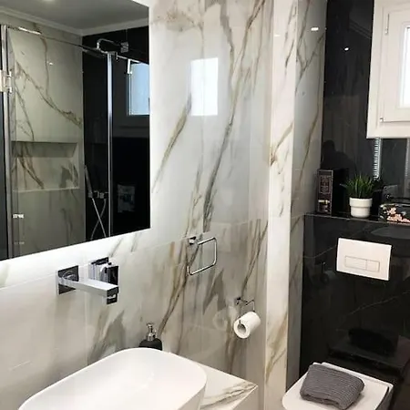 Daria's Luxury Apartment-the Hidden Gem 公寓 *