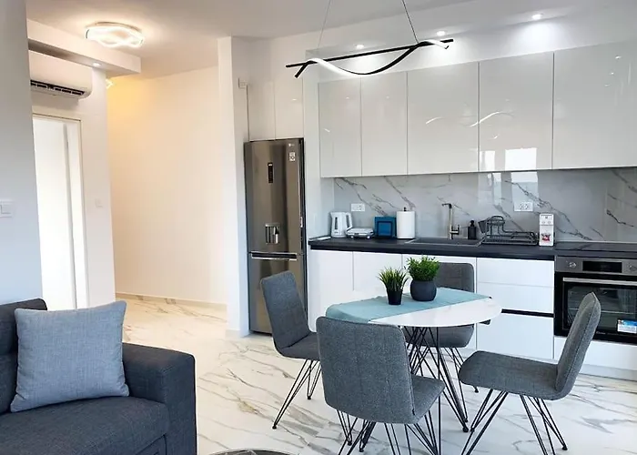 Daria's Luxury Apartment-the Hidden Gem Apartmán